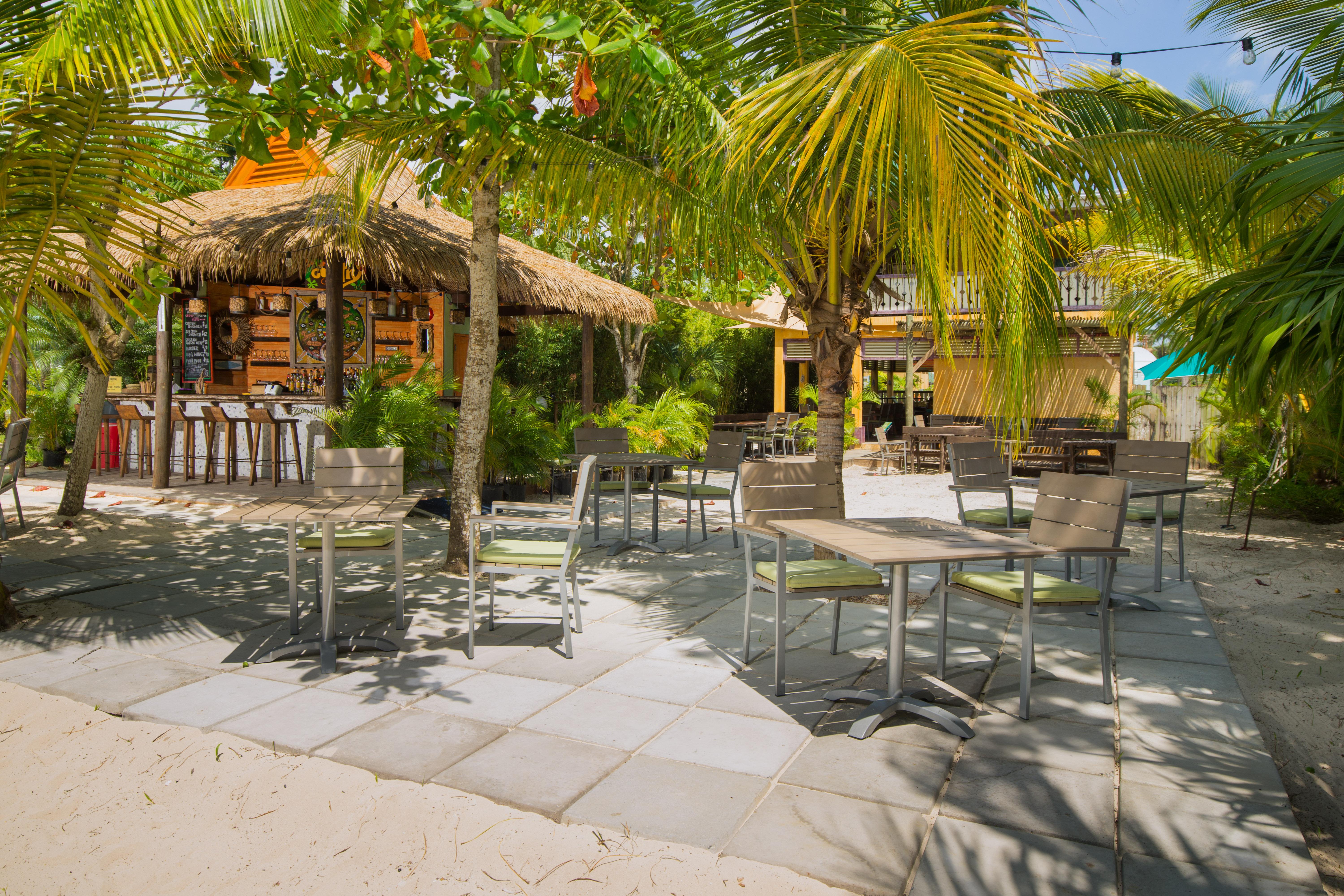 Country Country Hotel Негрил Екстериор снимка