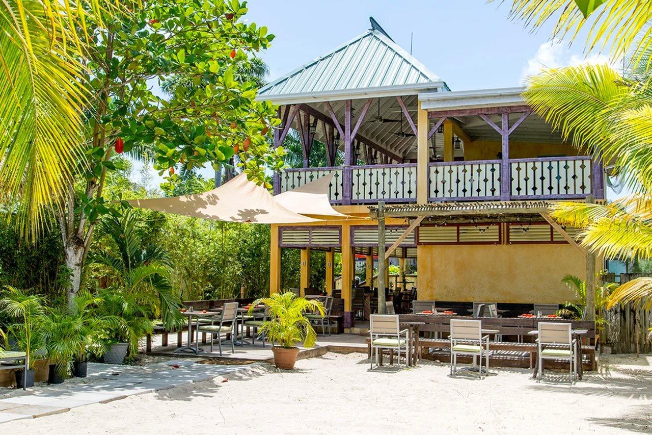 Country Country Hotel Негрил Екстериор снимка